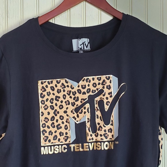 MTV Tops - MTV Shirt Womens Plus 2XL‎ Black Leopard Music Television Cropped Tie Front Top